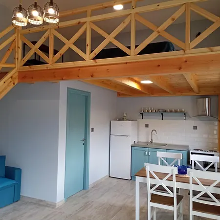 Xristos And Maisonettes شقة