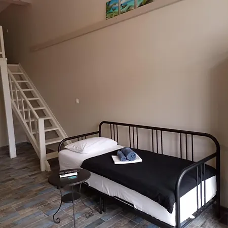Xristos And Maisonettes شقة سيكيا